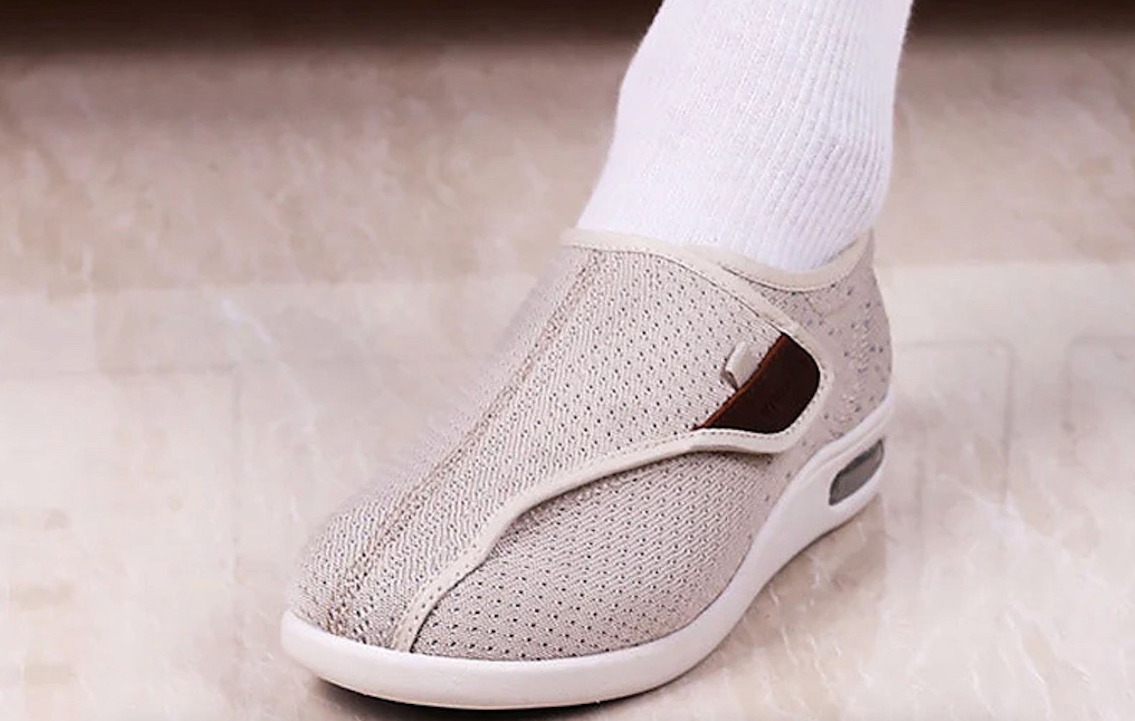 No More Foot Discomfort With These Easy Slip-Ons!